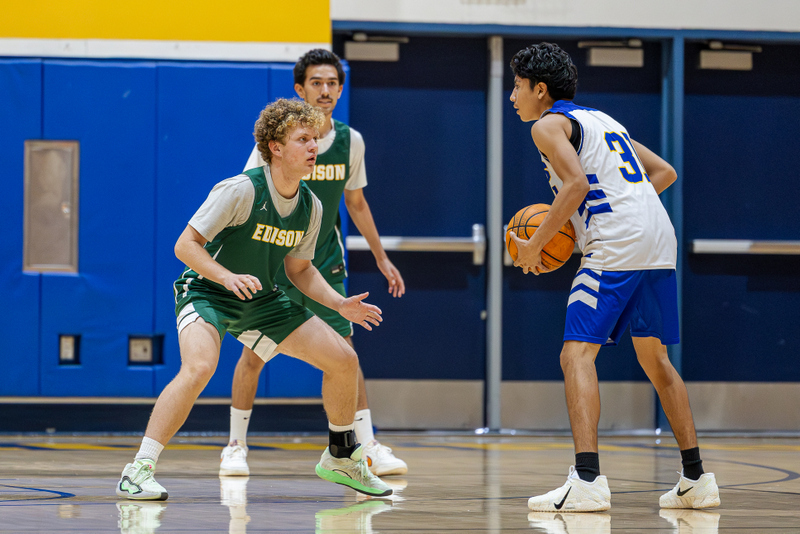 20251018-Edison JV Basketball-31420 - edited