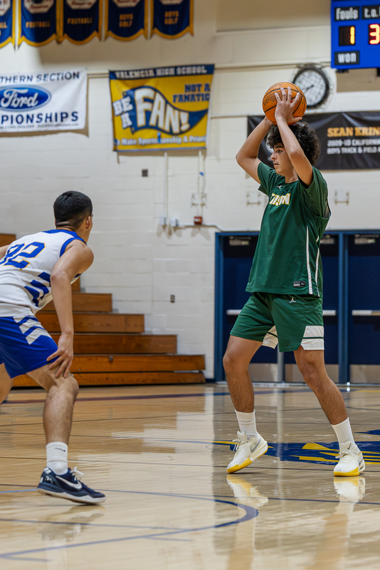 20251018-Edison JV Basketball-31586 - edited