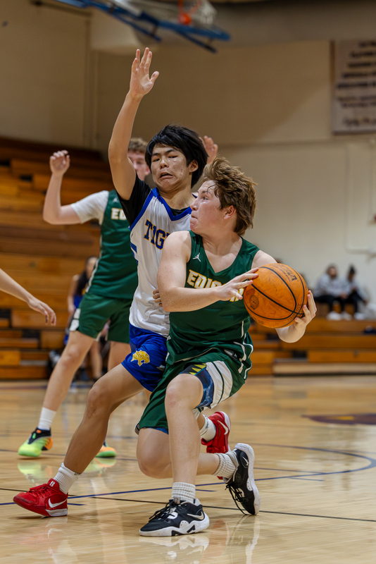 20251018-Edison JV Basketball-31780 - edited