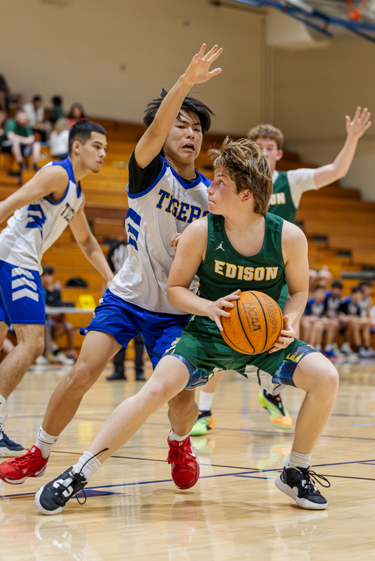 20251018-Edison JV Basketball-31785 - edited