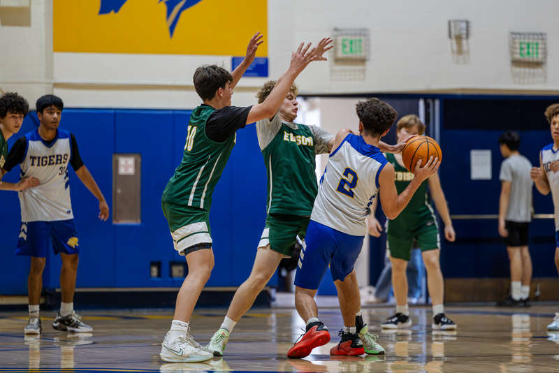 20251018-Edison JV Basketball-32244 - edited