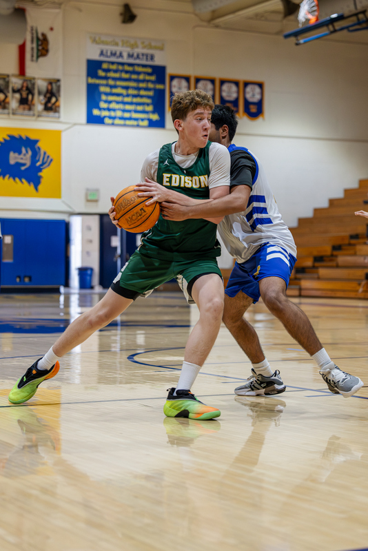 20251018-Edison JV Basketball-32286 - edited