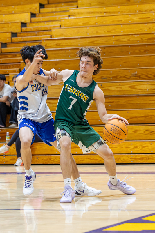 20251018-Edison JV Basketball-32359 - edited